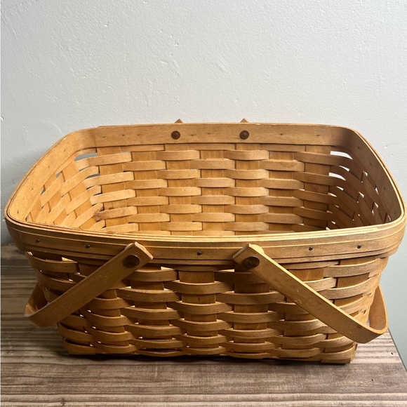 Longaberger Accents 204 Longaberger Large Market Basket Signed